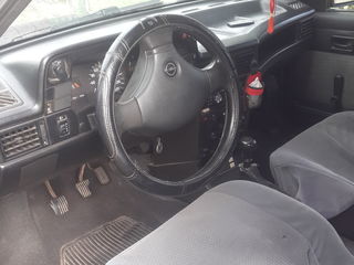 Opel Kadett foto 7