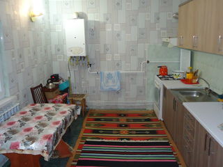 Se vinde casa cu 2 nivele , 120 m/ teren- 4 ari. Chișinău, sec.Centru , str. Colina Puskin. foto 6