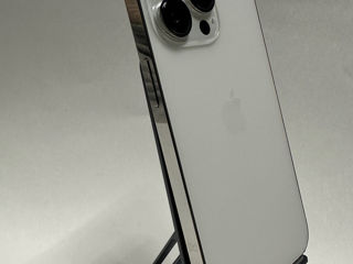 iPhone 13 Pro with 128 gb foto 2