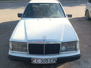 Mercedes Series (W124)