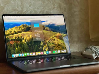 MacBook Pro 16" Retina 2019 (Core i7 9750H/32Gb DDR4/512Gb SSD/4Gb Radeon Pro 5300M/)