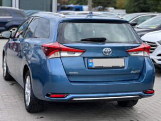 Toyota Auris foto 5