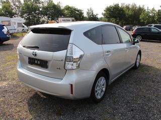 Toyota Prius + foto 3