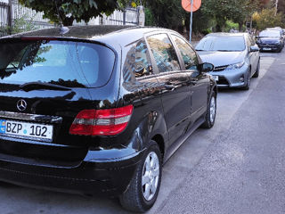 Mercedes B-Class foto 5