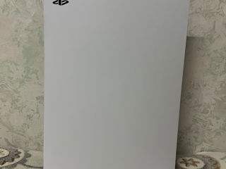 Продам PlayStation 5 с двумя джойстиками и аккаунтом foto 5