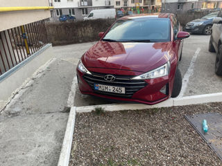 Hyundai Elantra foto 2