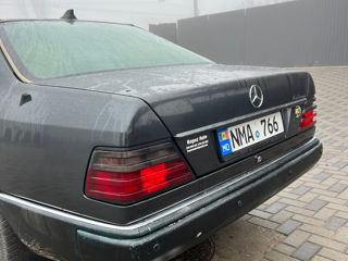 Mercedes E-Class foto 6