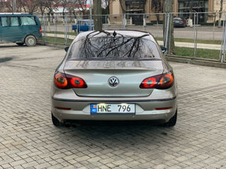 Volkswagen Passat CC foto 2