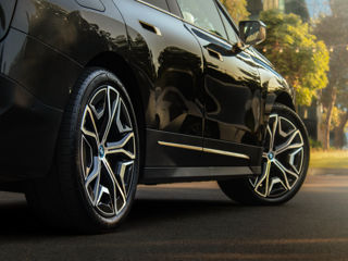BMW iX фото 4