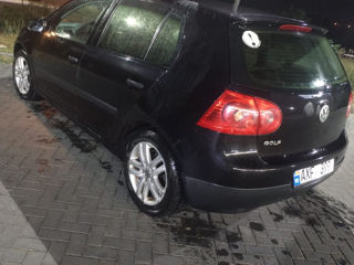 Volkswagen Golf foto 2