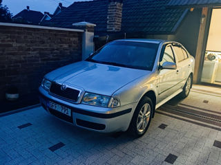 Skoda Octavia foto 1