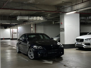 BMW 5 Series foto 3