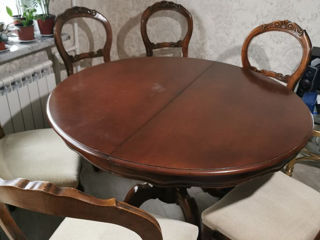 Vind masa din lemn masiv +6 scaune adusa din germania marime este 1,20 desfacuta 1,60 foto 1
