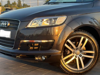 Audi Q7 foto 4