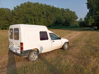 Ford Courier foto 7