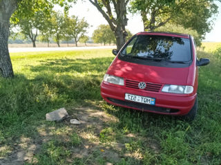 Volkswagen Sharan foto 2