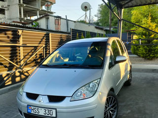 Mitsubishi Colt foto 8