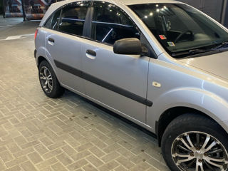 KIA Rio foto 8