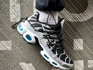 Nike Air Max TN Plus Lace Toggle Black Grey