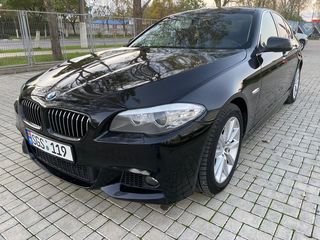 BMW 5 Series foto 4