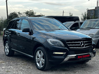 Mercedes M-Class foto 1