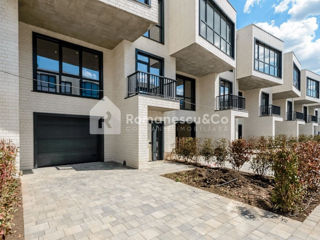 Vânzare Townhouse în complexul Hora Village, 3 nivele, 166 mp. foto 1