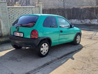 Opel Corsa foto 1