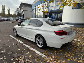 BMW 5 Series foto 2