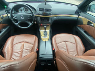 Mercedes E-Class foto 17