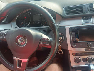 Volkswagen Passat foto 8