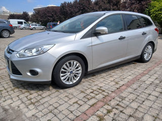 Ford Focus Wagon foto 1