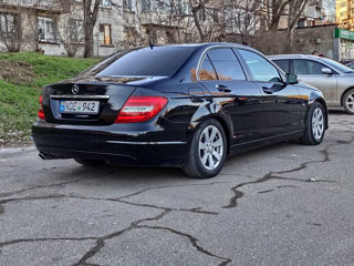 Mercedes C-Class foto 4