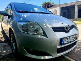 Toyota Auris foto 2