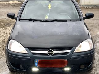 Opel Corsa foto 1