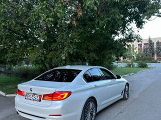 BMW 5 Series foto 6