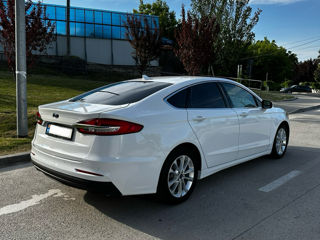 Ford Fusion foto 4