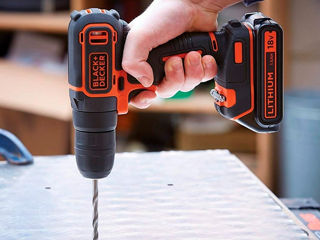 Аккумуляторная дрель-шуруповерт Black&Decker 18V foto 2