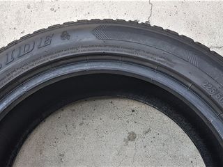 225 / 50 / R17        Michelin foto 4