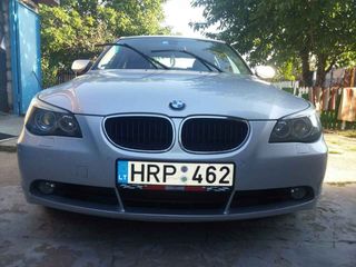 BMW 5 Series foto 1