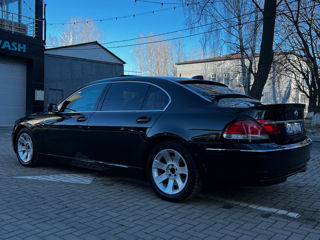 BMW 7 Series foto 3