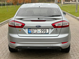 Ford Mondeo foto 6