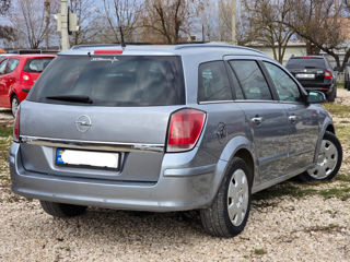 Opel Astra foto 2