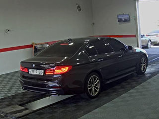 BMW 5 Series foto 4