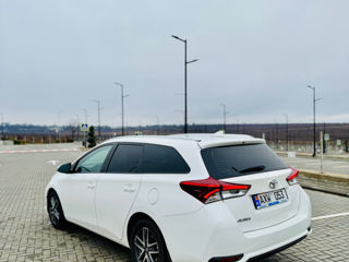 Toyota Auris foto 3