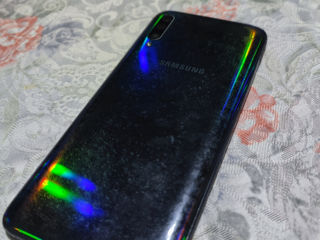 Samsung A70