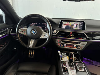 BMW 7 Series foto 3