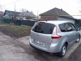 Renault Grand Scenic foto 6