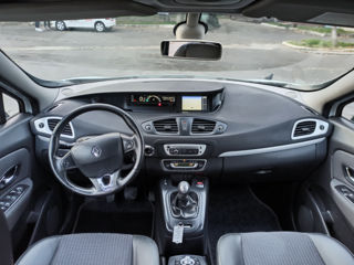 Renault Grand Scenic foto 9