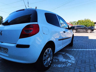 Renault Clio foto 3