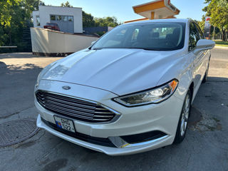 Ford Fusion foto 2